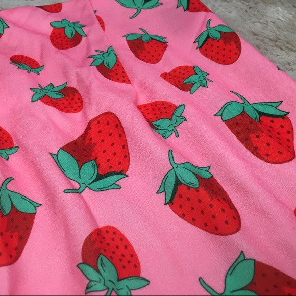Shein Strawberry Skirt Size S Small 28in waist 28” - Picture 6 of 6